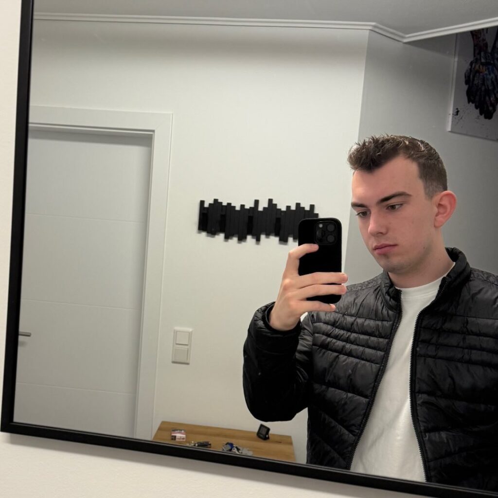 Kunde-julian – Kunde-julian – Erfolgsazubi® Academy